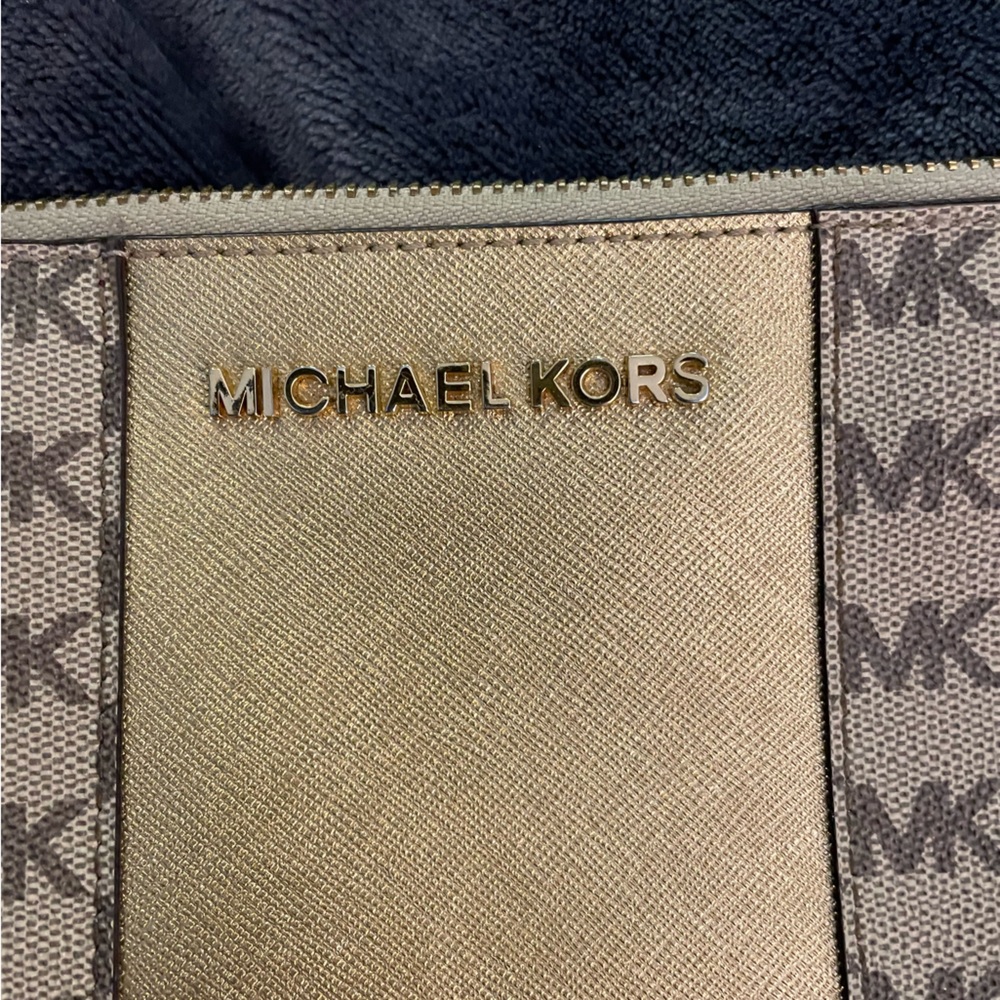 Michael Kors wallet clutch brown mk with gold